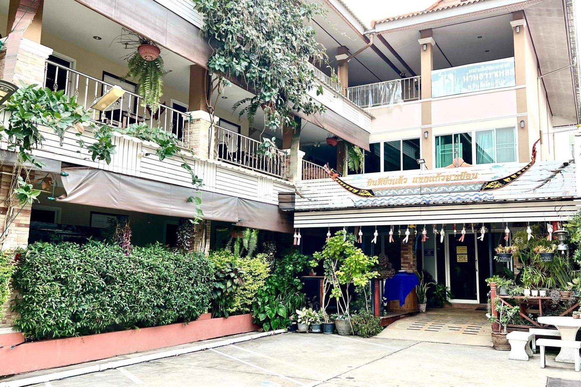 Nan Thara Place Exterior foto
