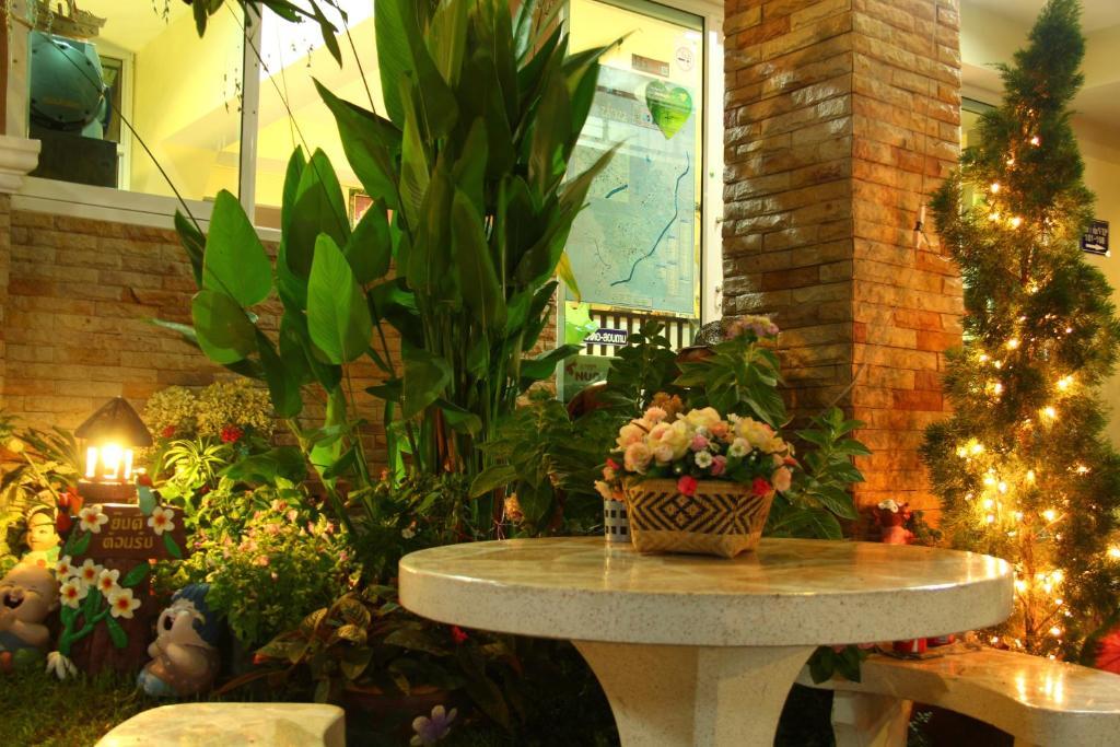 Nan Thara Place Exterior foto
