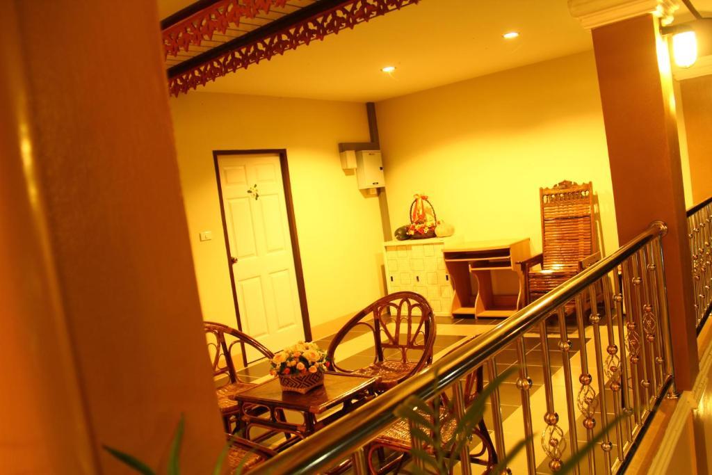 Nan Thara Place Exterior foto